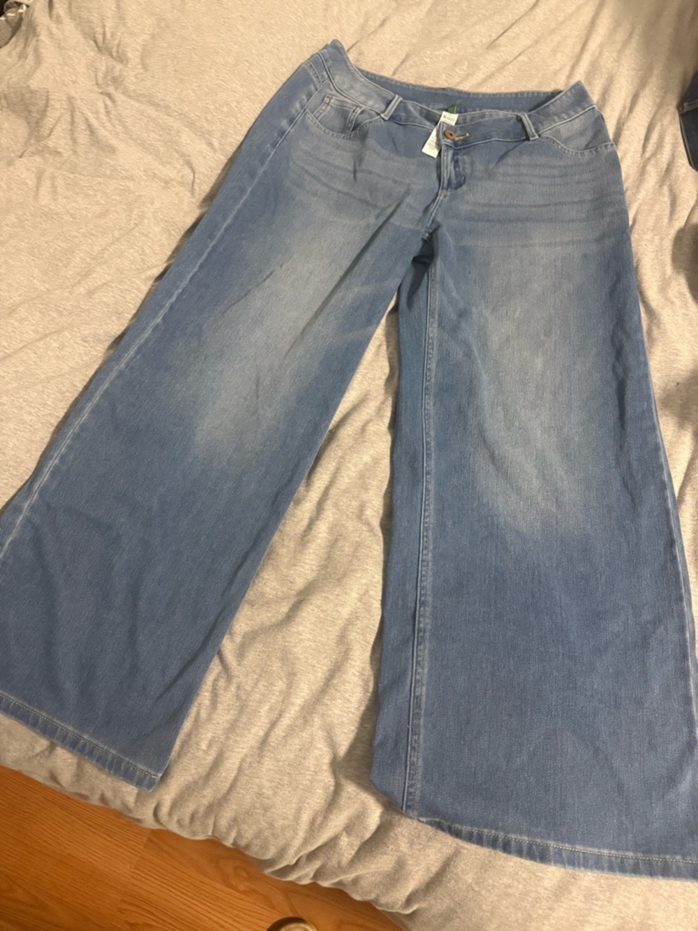 HALARA Light Blue Wide-Leg Denim Jeans
